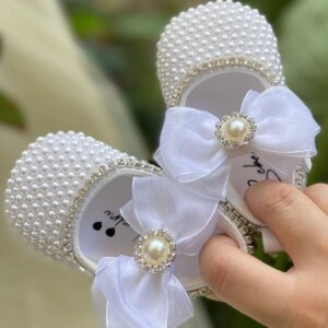 Doll bling handgemachte weiße Perlen bling Strass Baby Krippe Schuhe Taufe Outfit Hochzeit funkeln Organza Taufe 0-3m Schuhe - AliExpress 1501